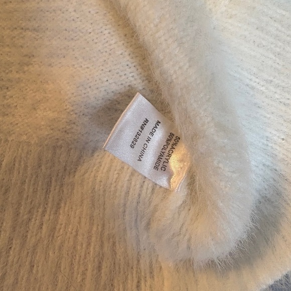 More To Come Valentina Cropped Cardigan Ivory Knit Fuzzy Button Up Size XS - Picture 6 of 8